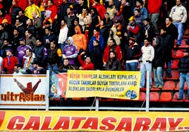 Sami Yen'de m�thi� koro