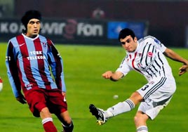 �smail K�yba�� utand�rm�yor