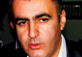 �etin S�mer'e tepki