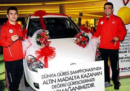Güreşçilere ödül