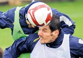 Emre dedi�ini yapt�!