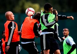 Bizi engelleyemezler