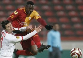 Nonda i�ine bak�yor