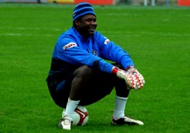 Sylva'dan vazge�miyor