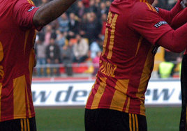 Perdeyi Cimbom a��yor