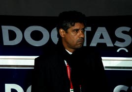 Pe�ini b�rakmad�