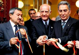 Tarihi m�ze a��ld�