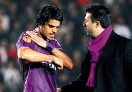 G�khan Ada'ya u�tu