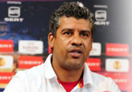 Rijkaard kimin biletini kesti?