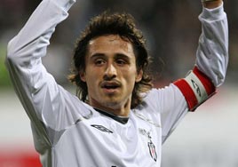 G.Saray'dan Serdar �zkan bombas�