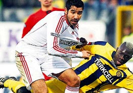 Yi�ido g�l�yor