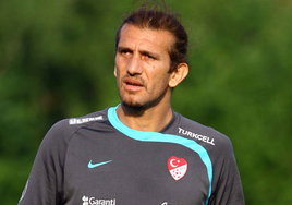 R��t� ameliyat edildi