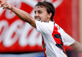 Y�ld�z futbolcu a��r yaral�!