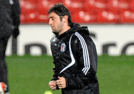 Nihat'� istiyorlar