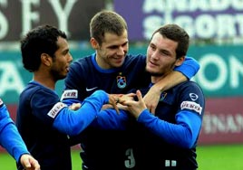 Bar�� 20 ya��na girdi