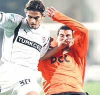 Kartal acımadı