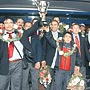 Şampiyonlara kral karşılama