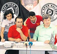 Altay'da imza şov