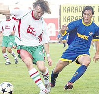 Yalçıntaş istifa etti