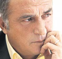 �zg�n�m ama oldu bir kere