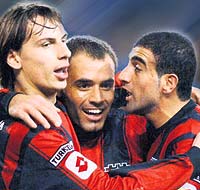 İlle de Gökhan
