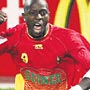 Bangoura el yakıyor