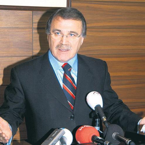 Bakan cevap verdi