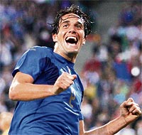 As�l bomba <br>Luca Toni