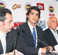 �brahim Kutluay resmen Fenerli