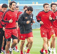 Ayaklarımız yere bassın
