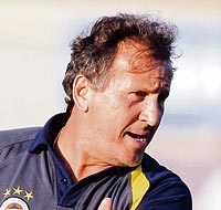 Roberto Carlos'u benden �ok Ba�kan istiyor