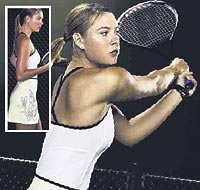 Sharapova konu�turur