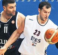 H�rsl� Efes: 76-74