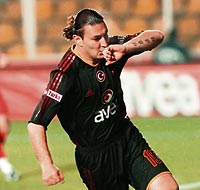 Al Necati'yi ver Semih'i