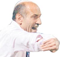 F.Bah�e'yi yenece�iz