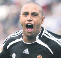 Carlos a�k� alevlendi