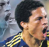 Alex'e yak�n takip