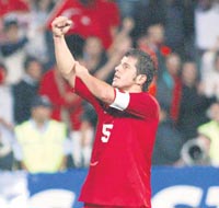 Rezalete k�rm�z� kart