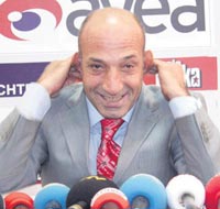 Bombaladı