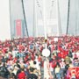 95 bin kişilik gösteri