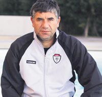 Taraftar onu co�turur