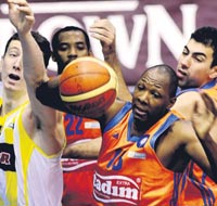 Zor da olsa Fenerbahçe