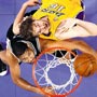 Kobe yıktı: 89-85