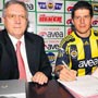 Emre'den 4 yıllık imza